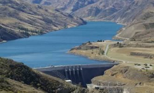 Visit the Clyde Hydro Electric Dam and Lake Dunstan
