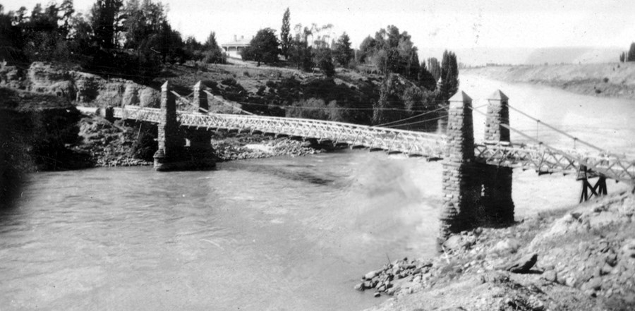 clydebridge over the Clutha River