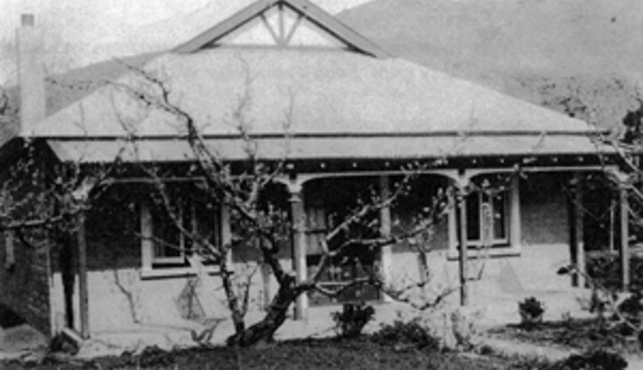 Old photo of Hartley Homestead house